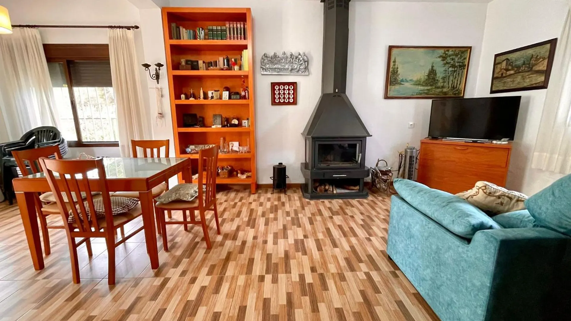 Casa Don Bosco Villa Campano  İspanya